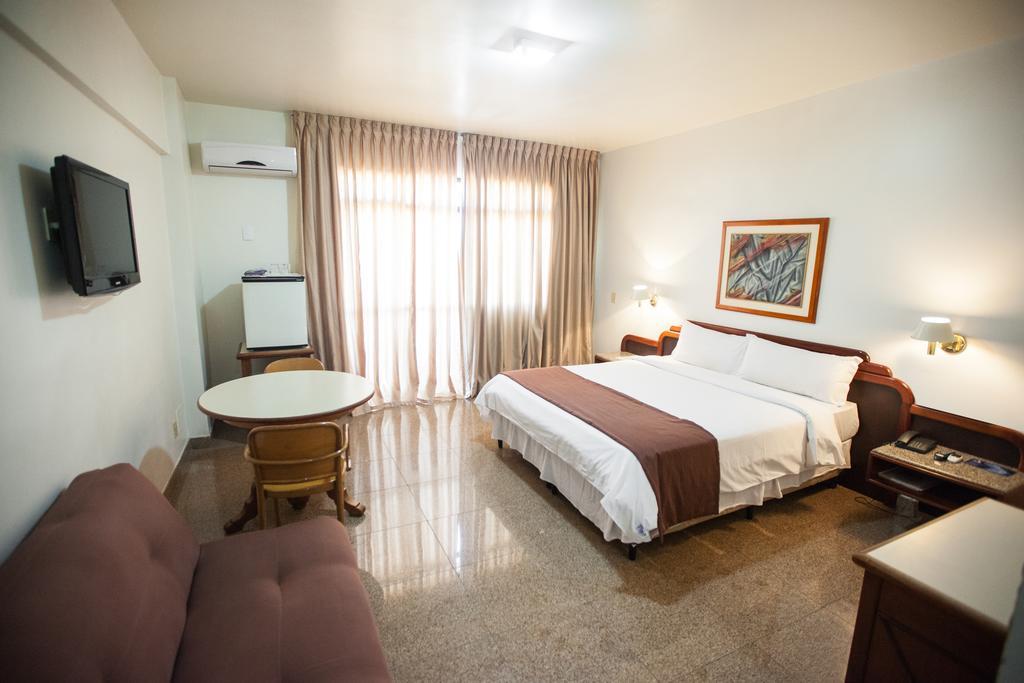 Dimas Lessa Hotel Montes Claros Exterior foto